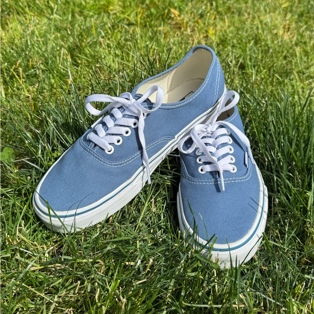 Vans Authentic Blue Canvas Low Top Sneakers Classic Boat Shoe Womens 10 Mens 8.5